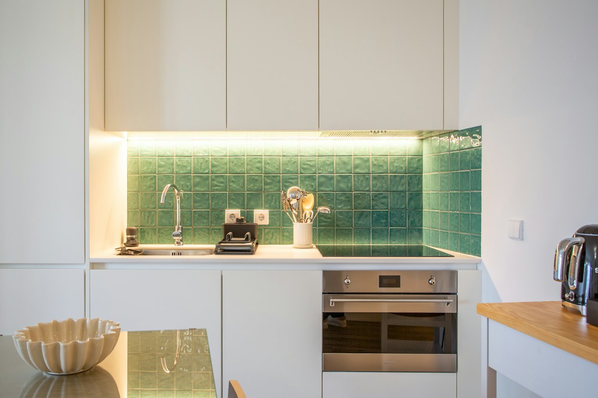 Bán nhà 5 tầng 42m² Dịch Vọng, Cầu Giấy, 8 phòng ngủ — ở và cho thuê